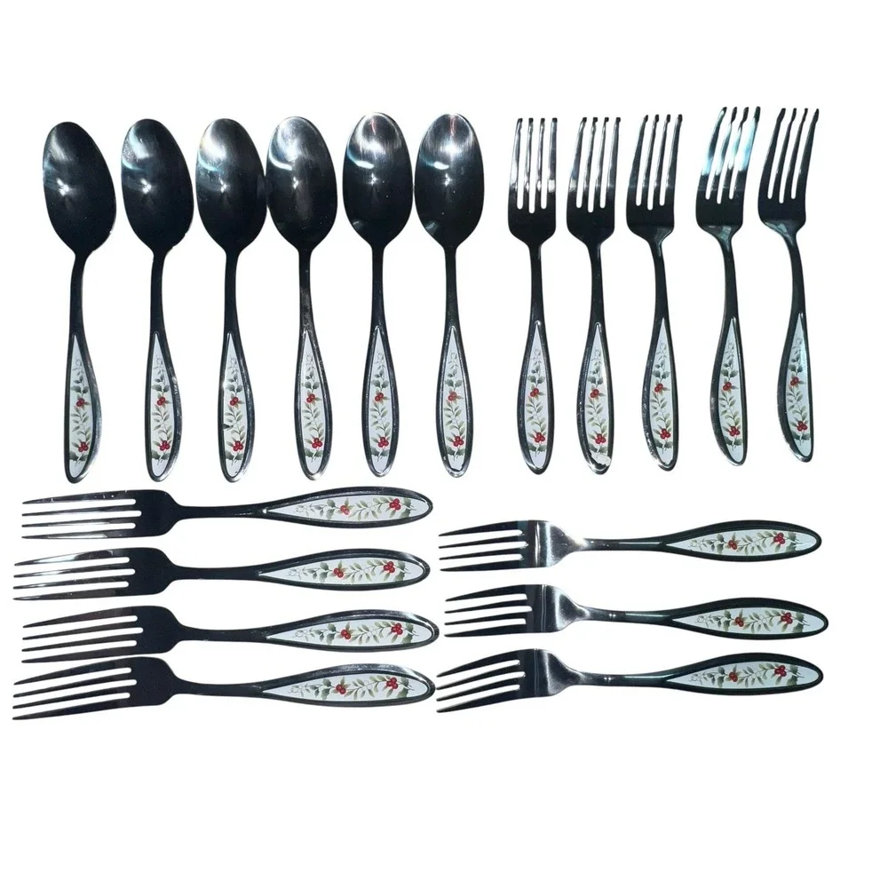 Vintage Pfaltzgraff Stainless WINTERBERRY (COLOR) 18 Pc Flatware Holly 18/0